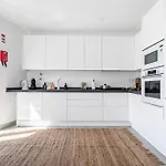 Riverview T2 Luxe 1 Floor Appartement Portimão