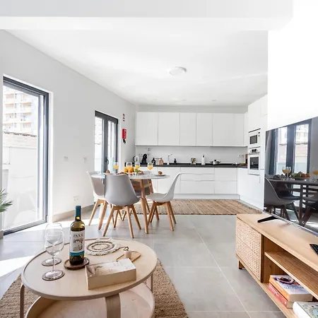Apartman Riverview T2 Luxe 1 Floor