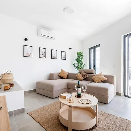 Riverview T2 Luxe 1 Floor